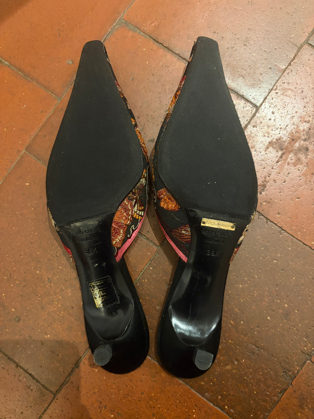 Vintage Dolce & Gabbana Chinese Brocade Heels